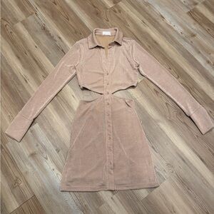 NWOT Isalis Slinky Cut Out Long Sleeve Button Down Dress/Size S